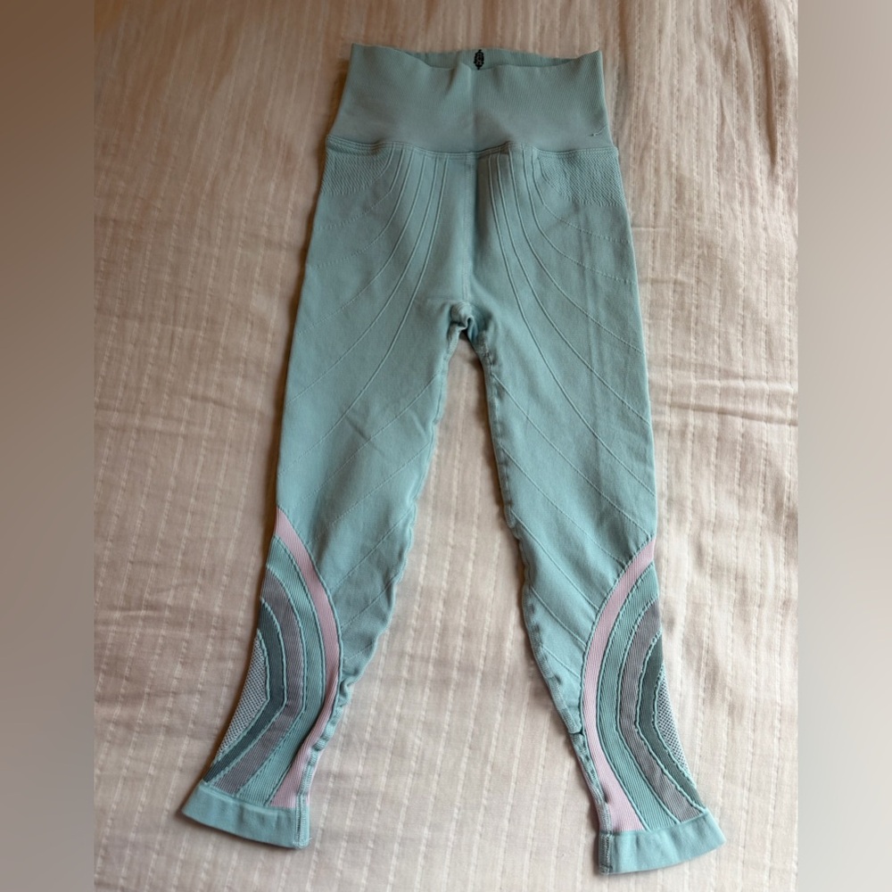 NWT Free People Capris Leggings